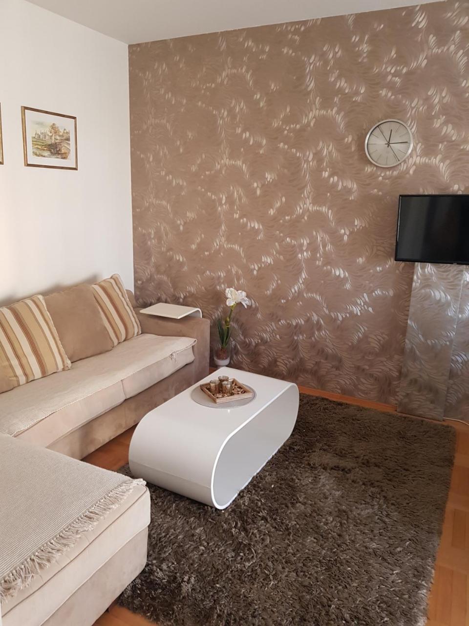 Harmony Apartman Bijeljina Exterior photo